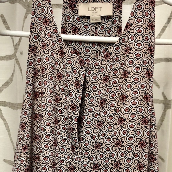 LOFT keyhole spring printed sleeveless blouse - Picture 2 of 7